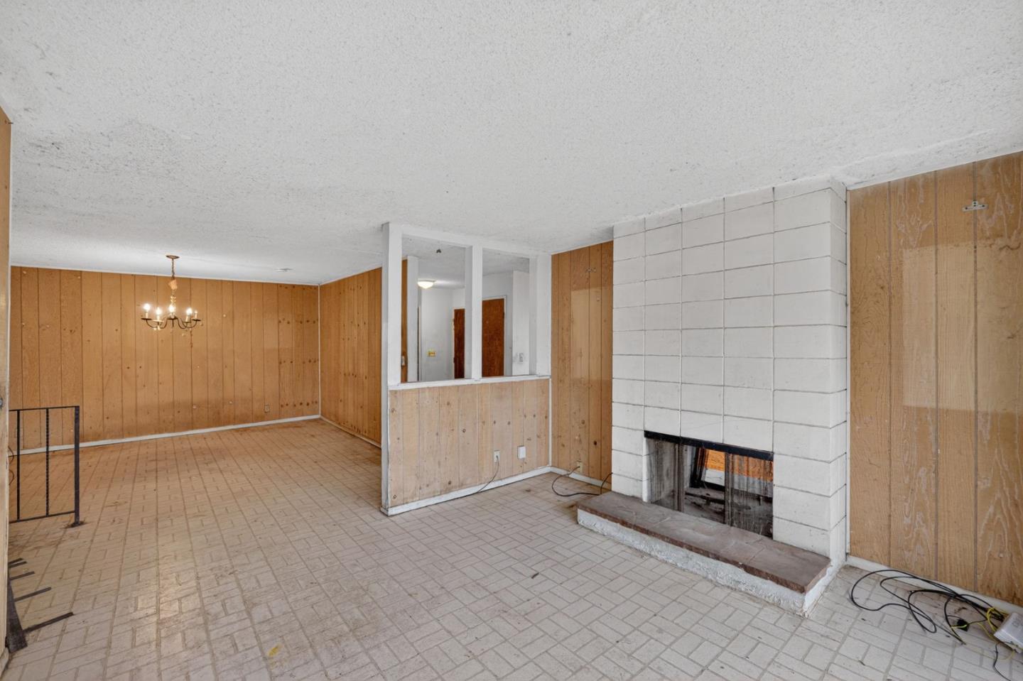 Detail Gallery Image 6 of 33 For 3911 Mylinda Dr, San Jose,  CA 95132 - 3 Beds | 2 Baths