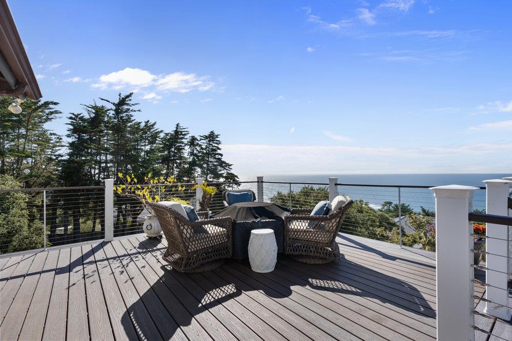 Detail Gallery Image 7 of 56 For 15 Mentone Rd, Carmel,  CA 93923 - 3 Beds | 2 Baths