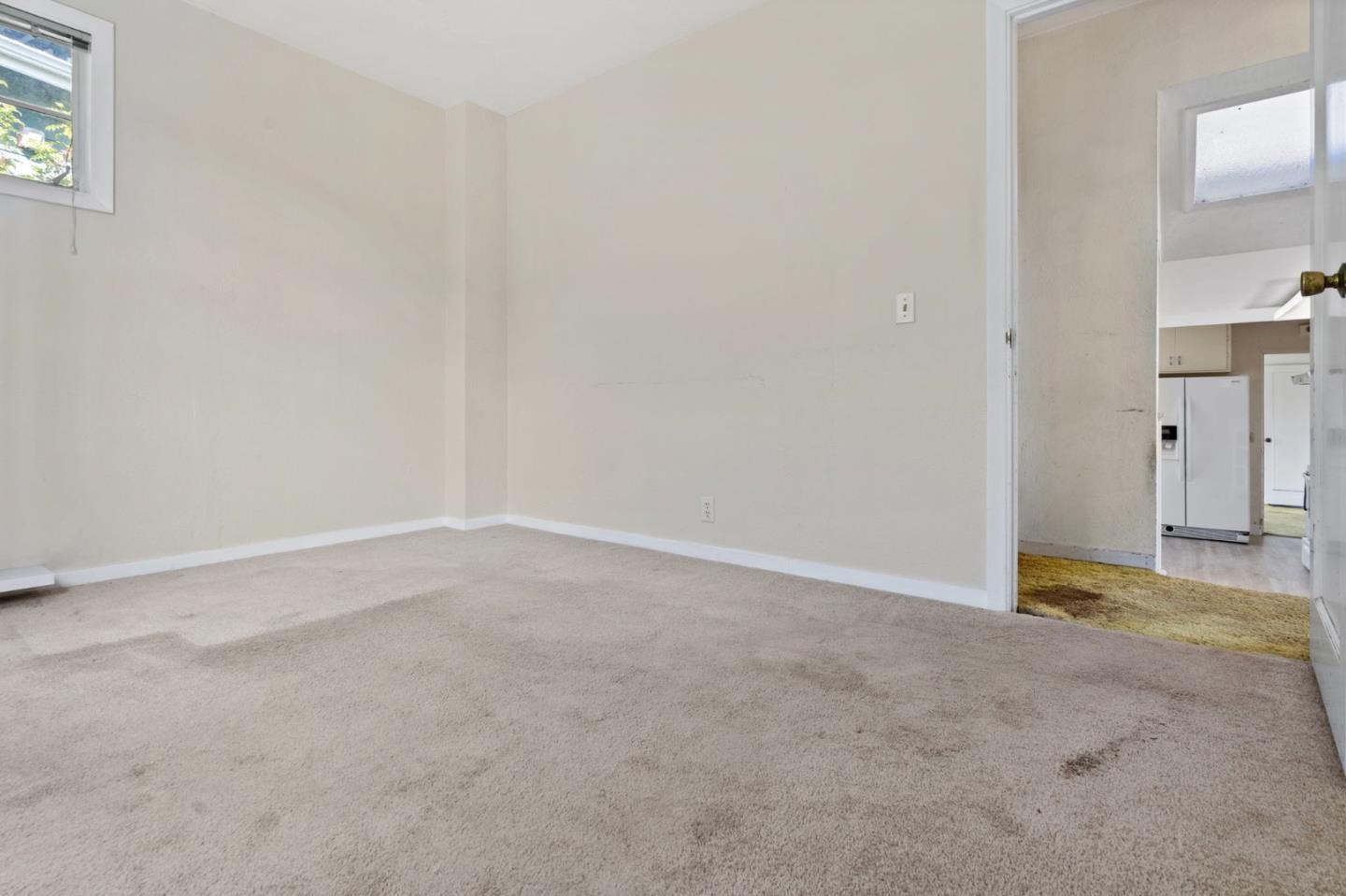 Detail Gallery Image 18 of 37 For 2326 Buena Vista Ave, Belmont,  CA 94002 - 4 Beds | 2 Baths