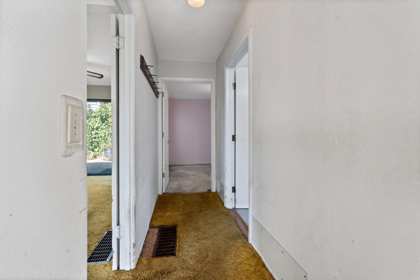 Detail Gallery Image 26 of 37 For 2326 Buena Vista Ave, Belmont,  CA 94002 - 4 Beds | 2 Baths