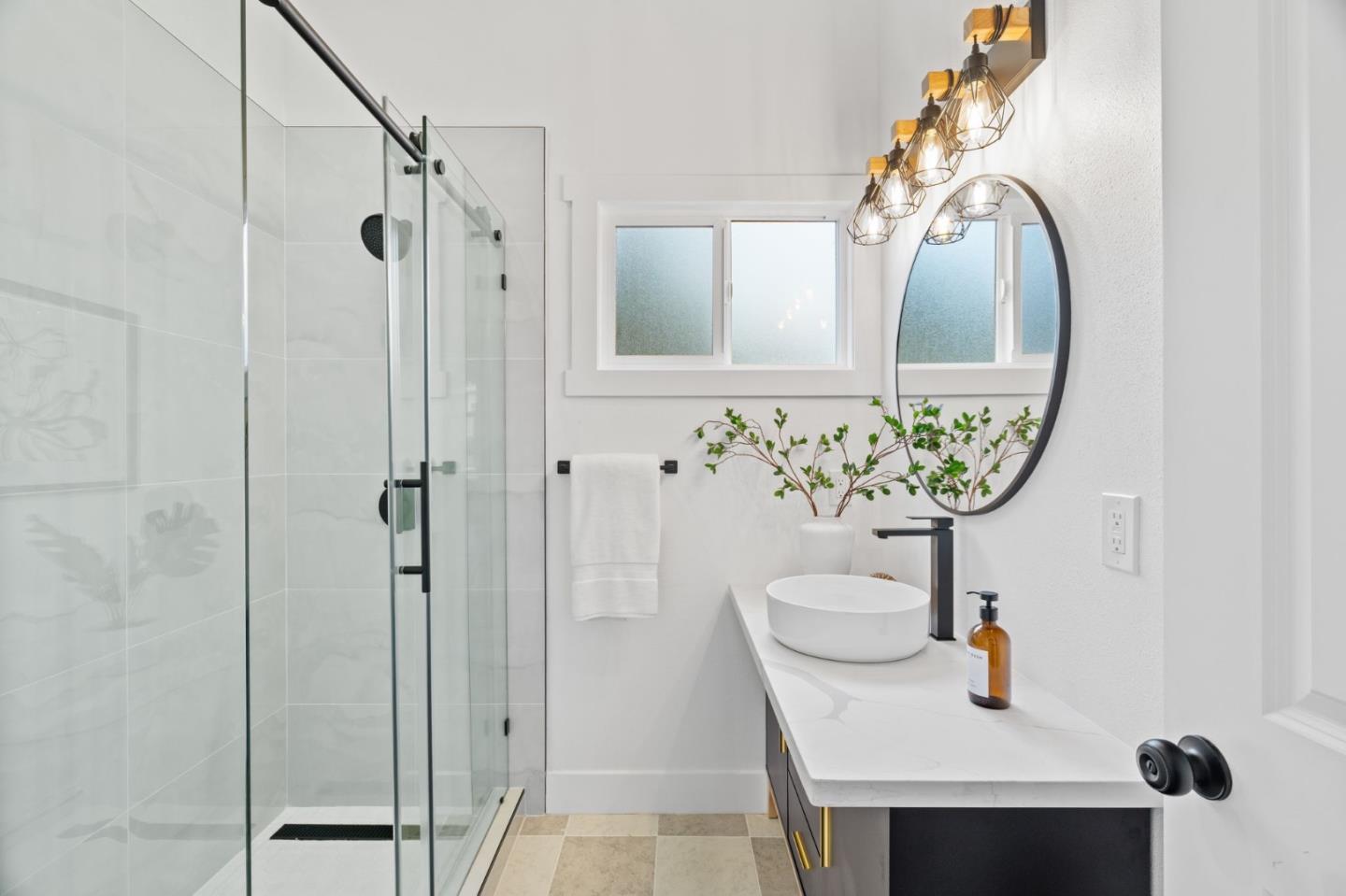 Detail Gallery Image 11 of 37 For 396 S 18th St, San Jose,  CA 95116 - – Beds | – Baths