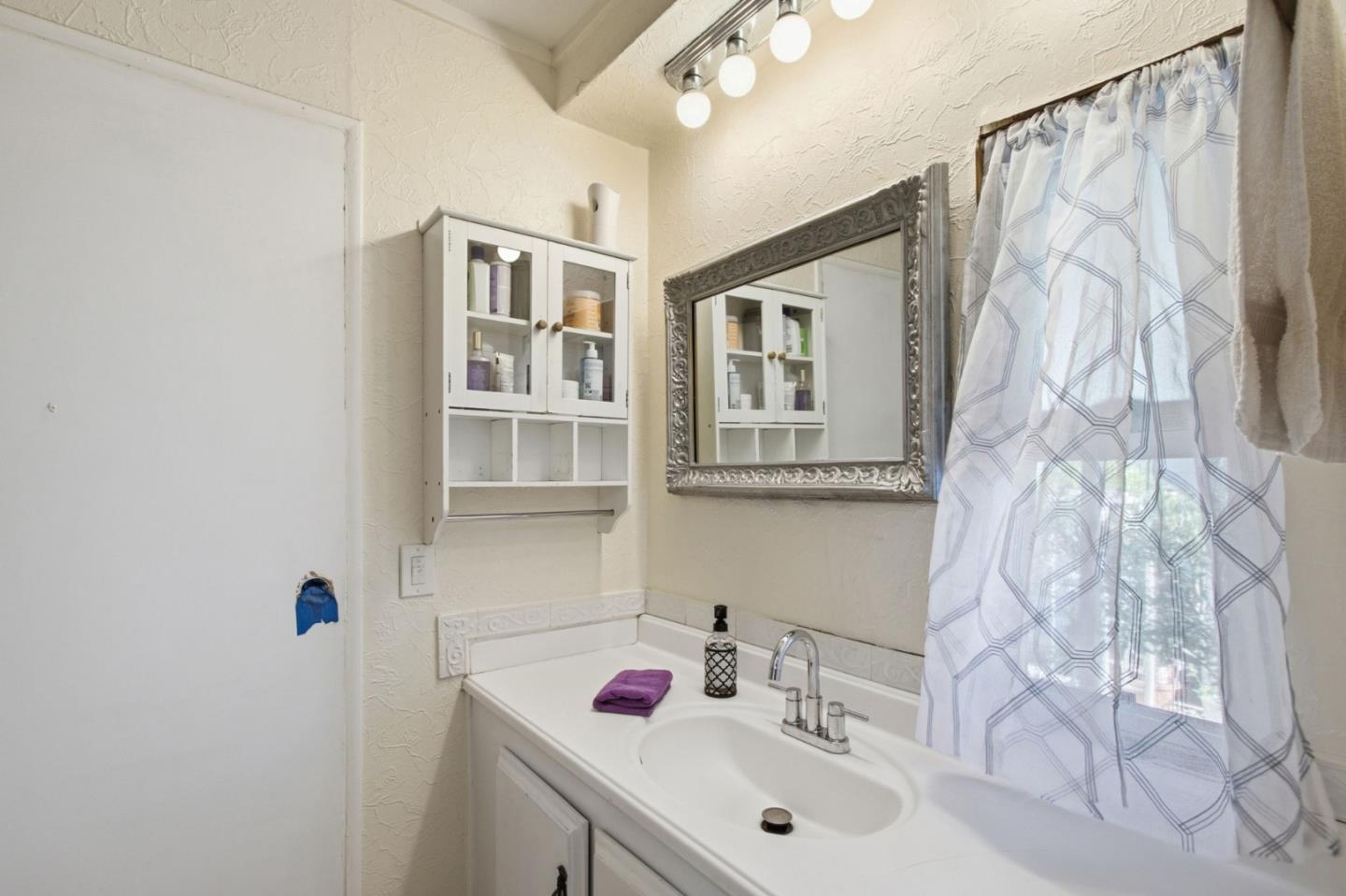 Detail Gallery Image 30 of 51 For 260 Chateau La Salle #260,  San Jose,  CA 95111 - 3 Beds | 2 Baths