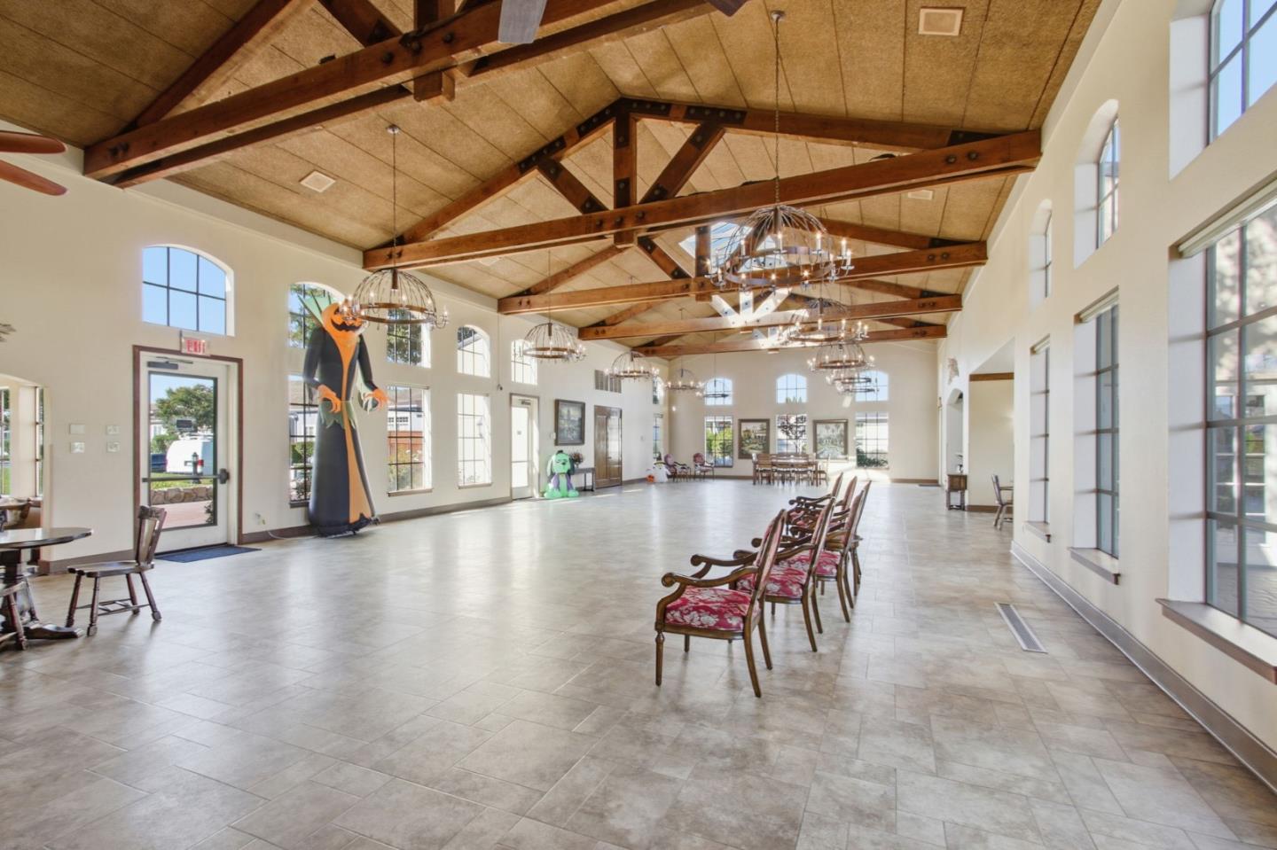 Detail Gallery Image 44 of 51 For 260 Chateau La Salle #260,  San Jose,  CA 95111 - 3 Beds | 2 Baths