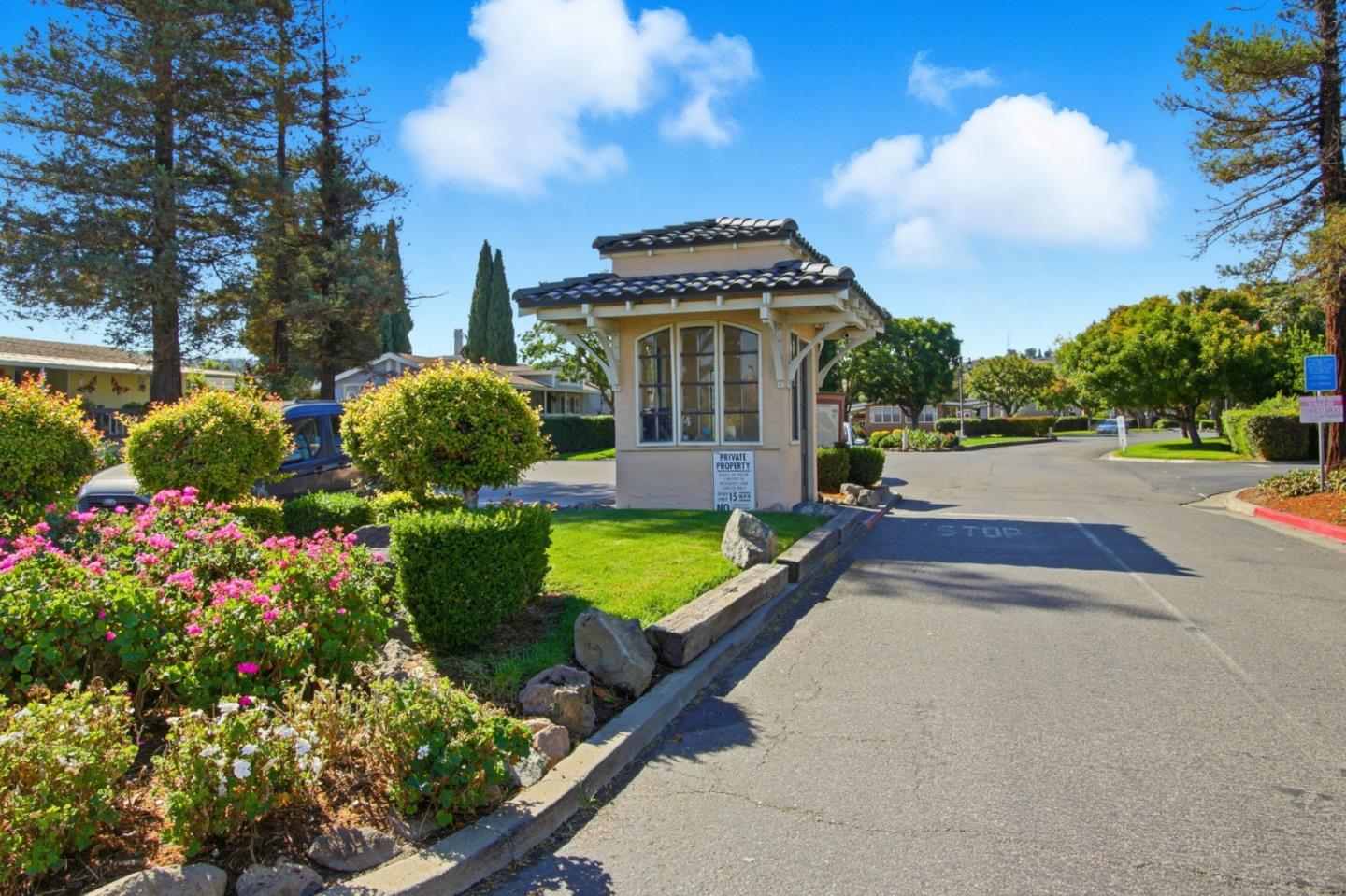 Detail Gallery Image 50 of 51 For 260 Chateau La Salle #260,  San Jose,  CA 95111 - 3 Beds | 2 Baths