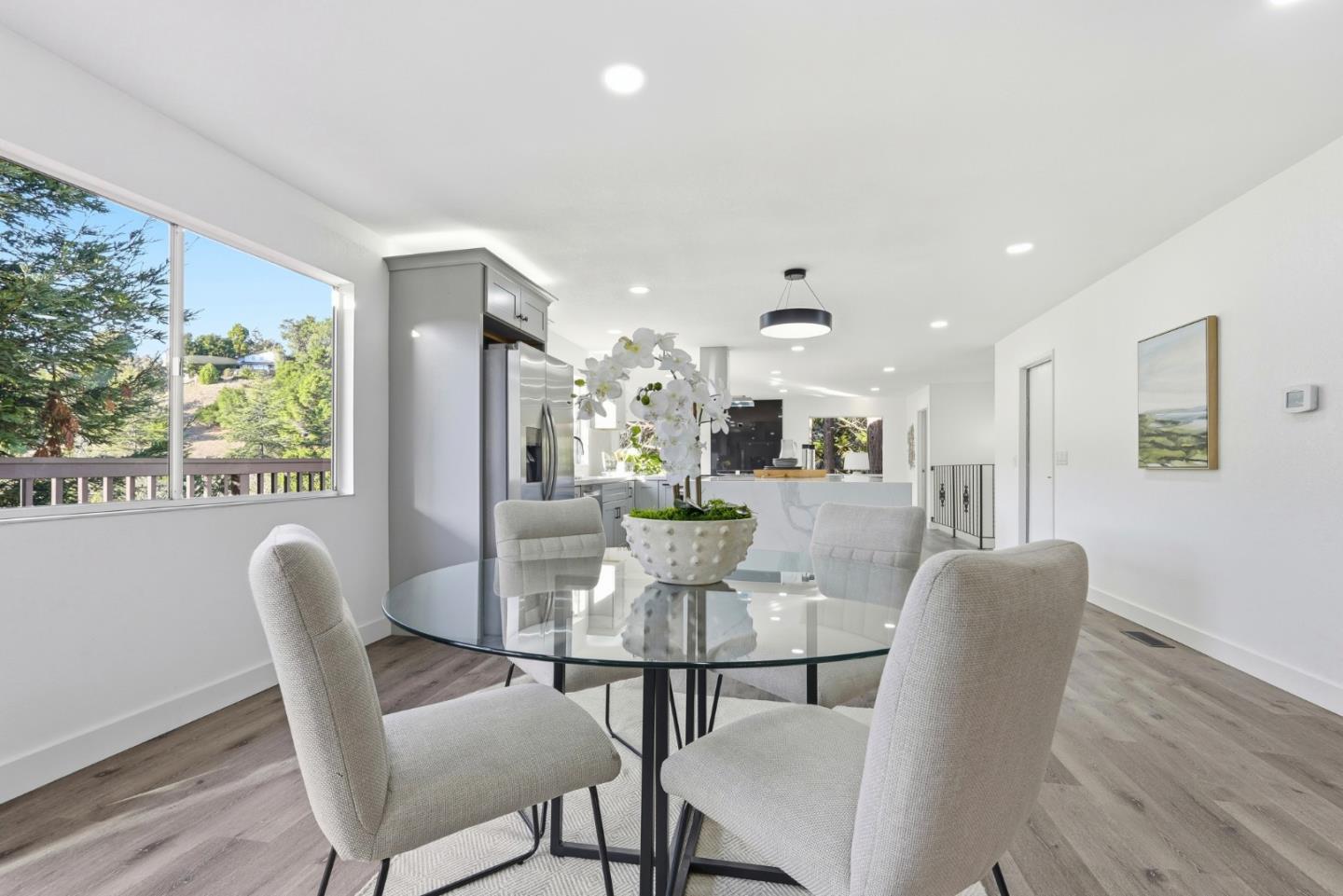 Detail Gallery Image 19 of 84 For 5603 Crow Canyon Rd, Castro Valley,  CA 94552 - 6 Beds | 2/1 Baths