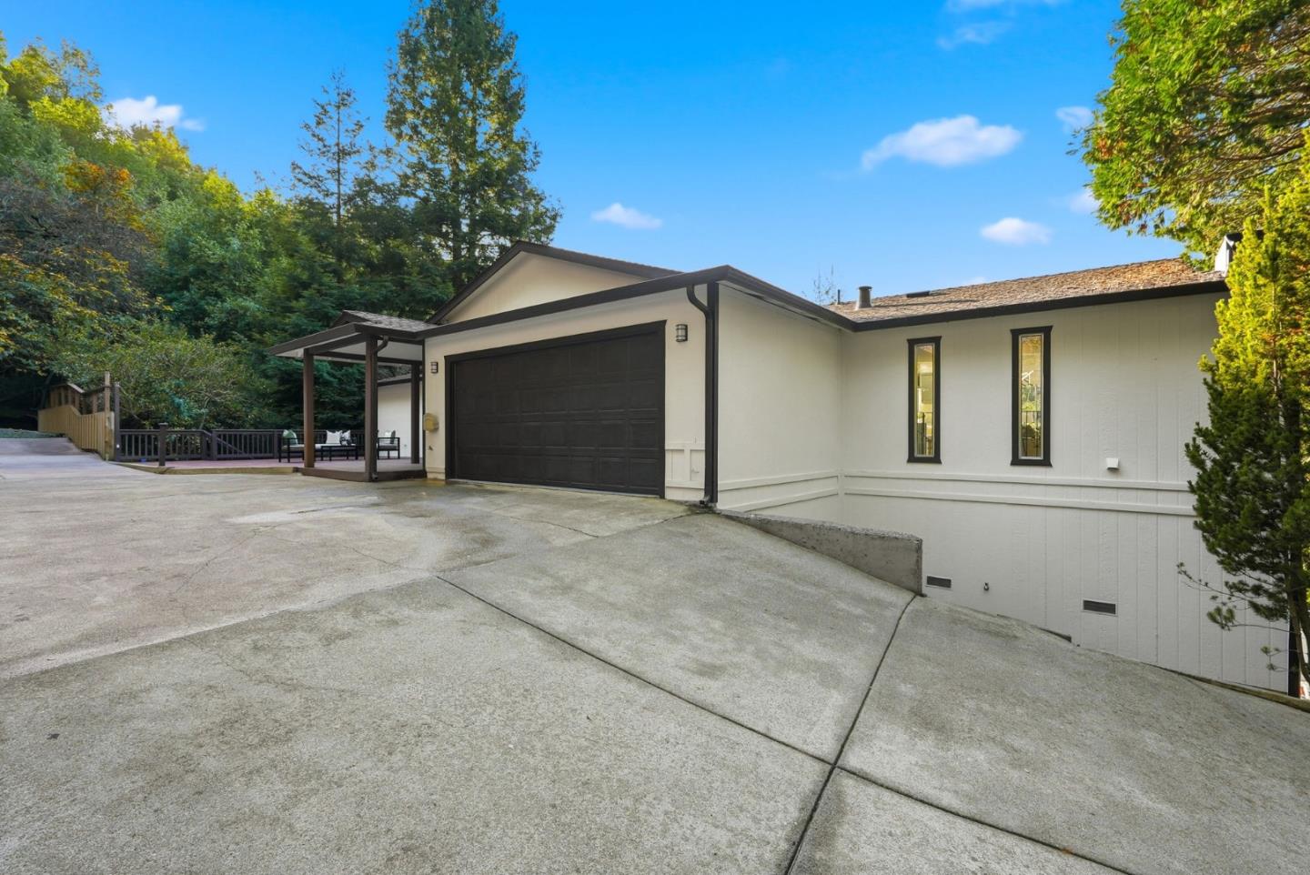 Detail Gallery Image 2 of 84 For 5603 Crow Canyon Rd, Castro Valley,  CA 94552 - 6 Beds | 2/1 Baths