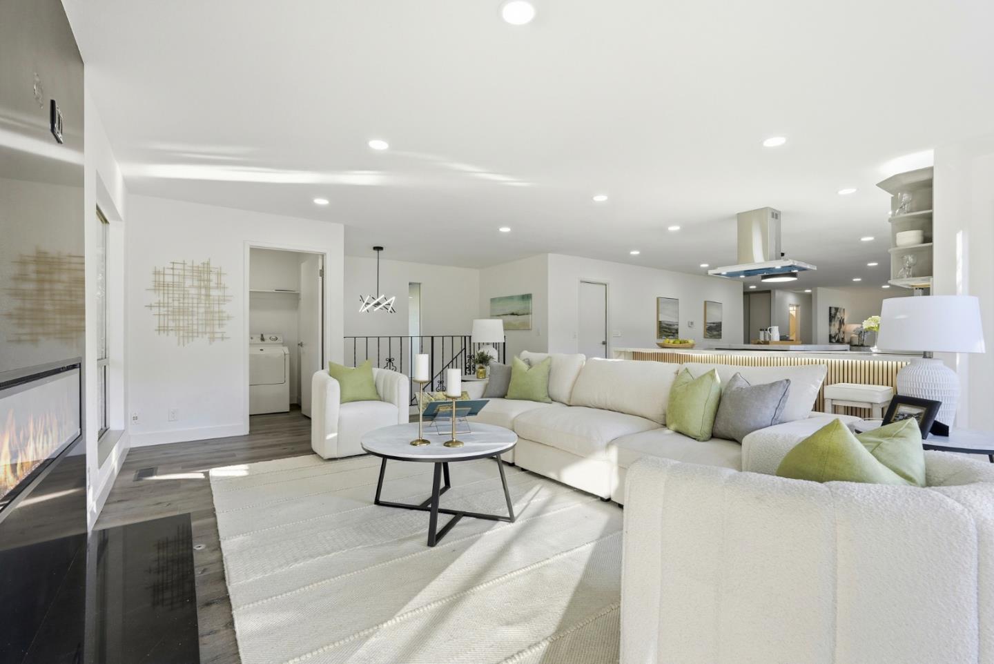 Detail Gallery Image 27 of 84 For 5603 Crow Canyon Rd, Castro Valley,  CA 94552 - 6 Beds | 2/1 Baths