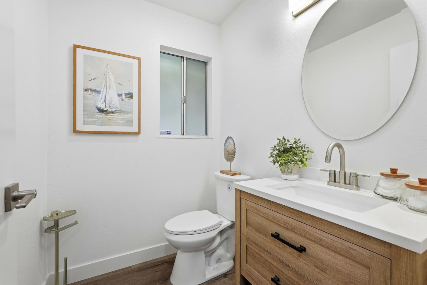 Detail Gallery Image 32 of 84 For 5603 Crow Canyon Rd, Castro Valley,  CA 94552 - 6 Beds | 2/1 Baths