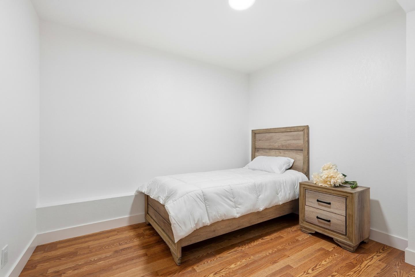 Detail Gallery Image 42 of 84 For 5603 Crow Canyon Rd, Castro Valley,  CA 94552 - 6 Beds | 2/1 Baths