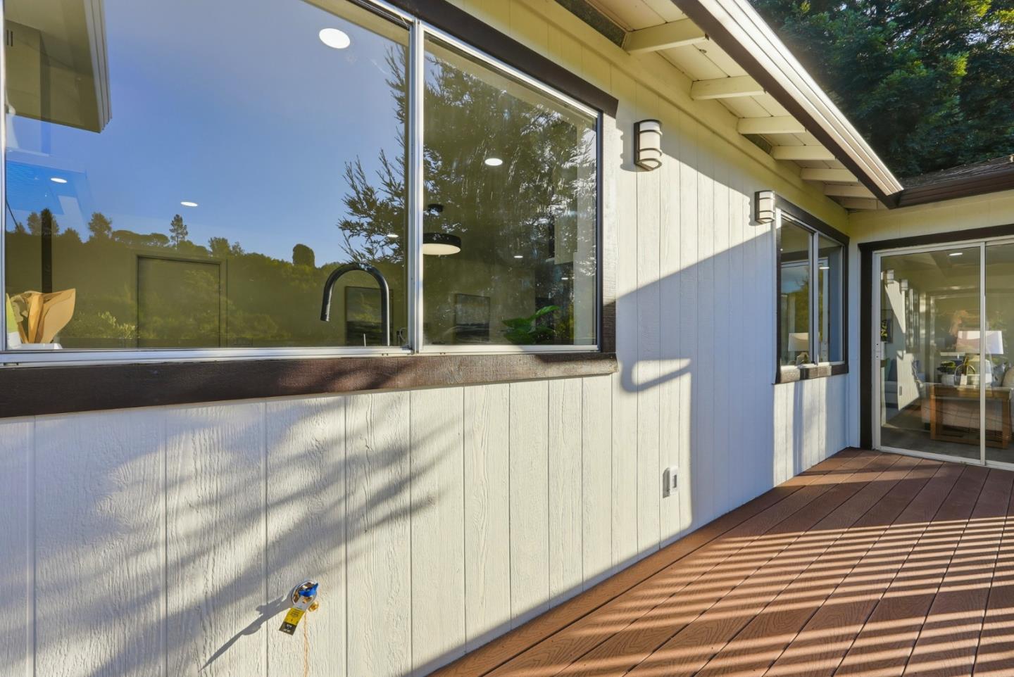 Detail Gallery Image 5 of 84 For 5603 Crow Canyon Rd, Castro Valley,  CA 94552 - 6 Beds | 2/1 Baths