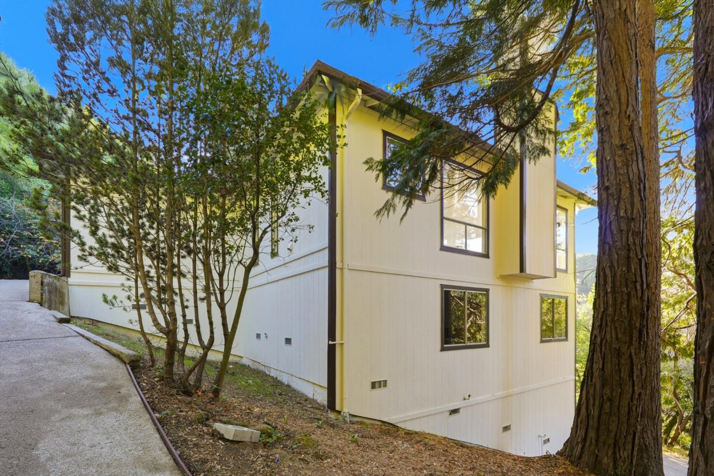 Detail Gallery Image 60 of 84 For 5603 Crow Canyon Rd, Castro Valley,  CA 94552 - 6 Beds | 2/1 Baths