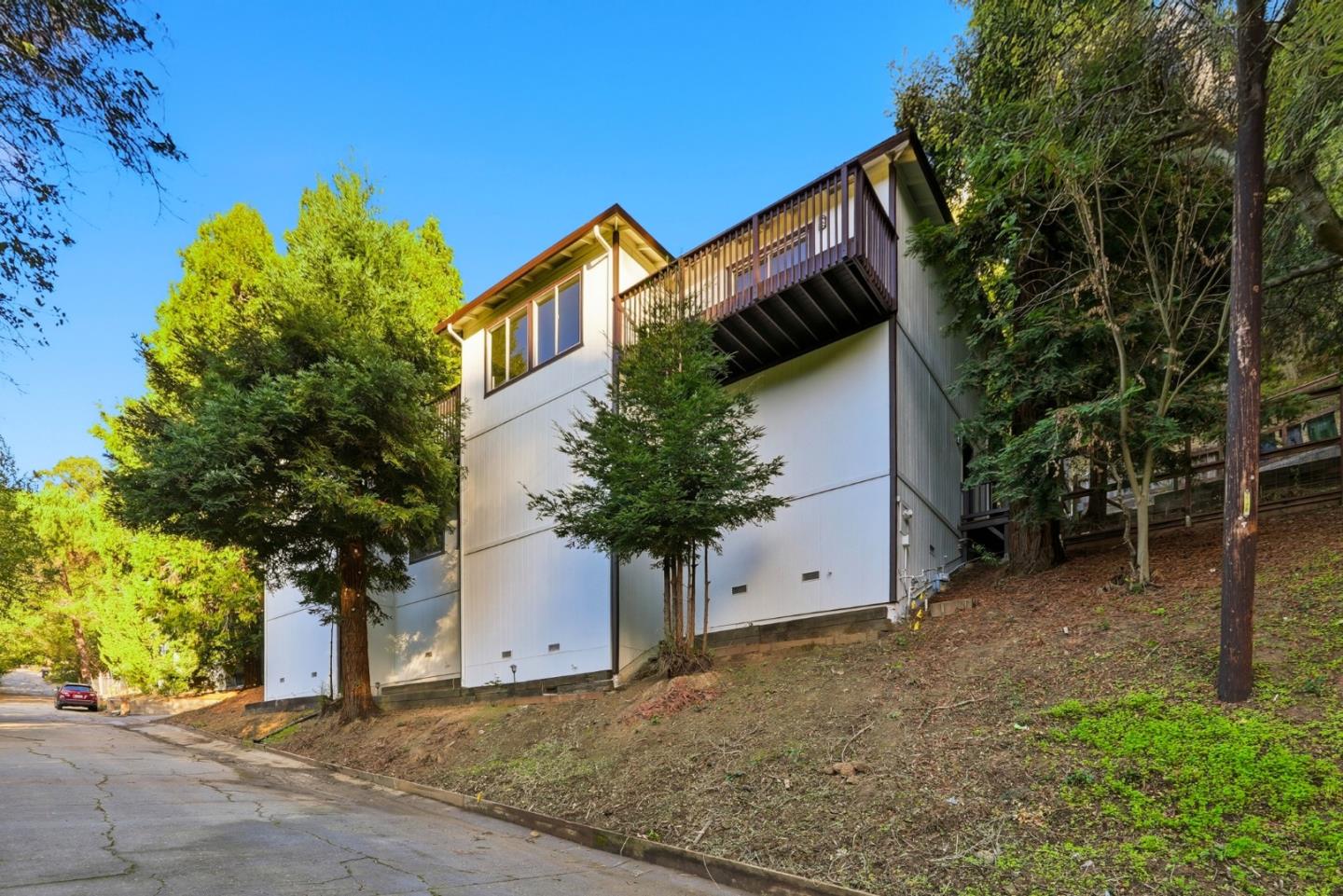 Detail Gallery Image 61 of 84 For 5603 Crow Canyon Rd, Castro Valley,  CA 94552 - 6 Beds | 2/1 Baths