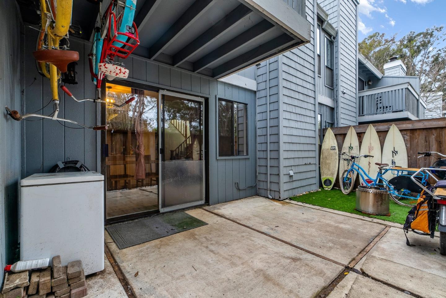 Detail Gallery Image 17 of 22 For 2906 Leotar Cir, Santa Cruz,  CA 95062 - 2 Beds | 2/1 Baths