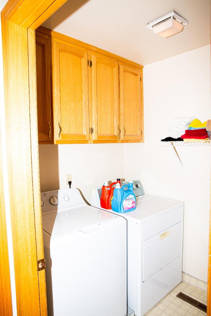 Detail Gallery Image 16 of 22 For 2024 Princeton Ct, Los Banos,  CA 93635 - 3 Beds | 2 Baths