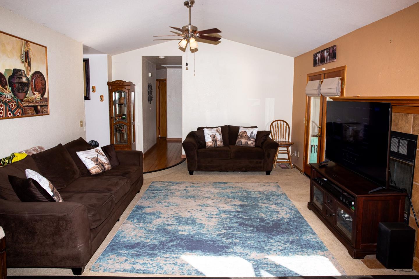 Detail Gallery Image 4 of 22 For 2024 Princeton Ct, Los Banos,  CA 93635 - 3 Beds | 2 Baths