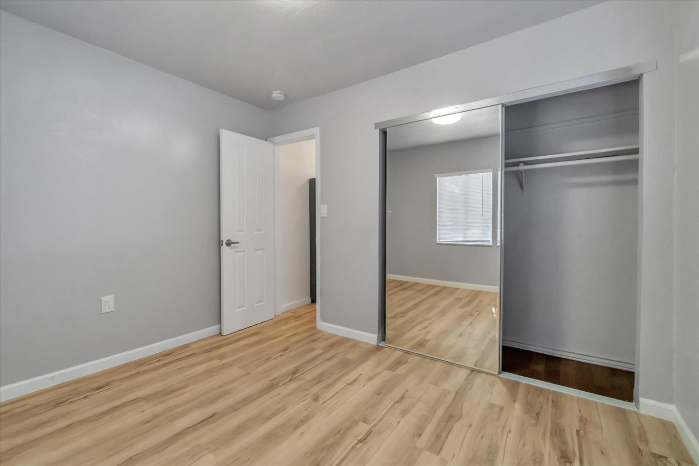 Detail Gallery Image 12 of 19 For 5820 Dewey Blvd, Sacramento,  CA 95824 - 2 Beds | 1 Baths