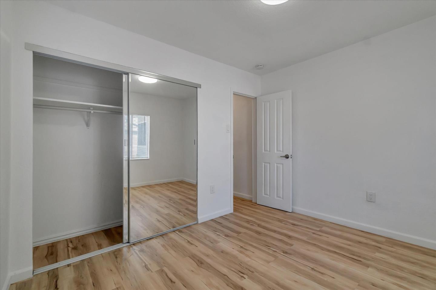 Detail Gallery Image 14 of 19 For 5820 Dewey Blvd, Sacramento,  CA 95824 - 2 Beds | 1 Baths