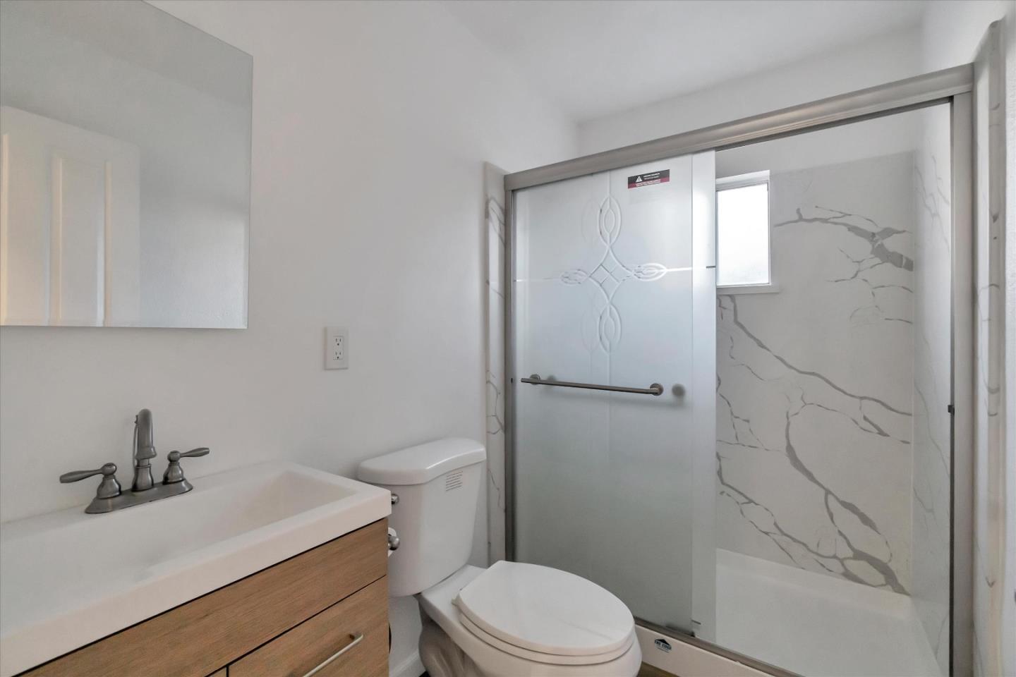 Detail Gallery Image 16 of 19 For 5820 Dewey Blvd, Sacramento,  CA 95824 - 2 Beds | 1 Baths