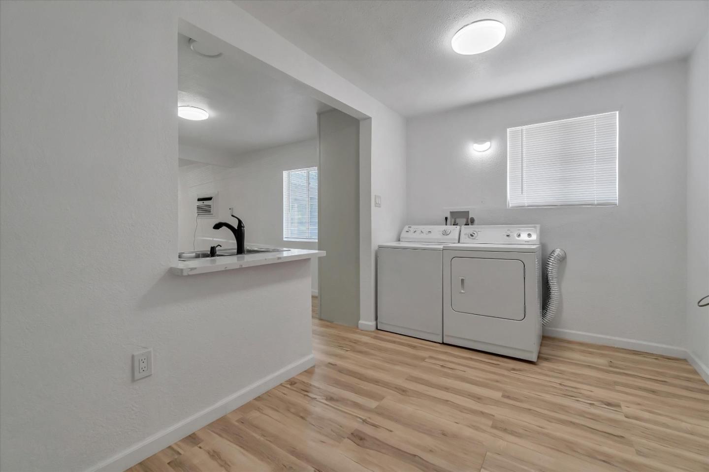 Detail Gallery Image 17 of 19 For 5820 Dewey Blvd, Sacramento,  CA 95824 - 2 Beds | 1 Baths