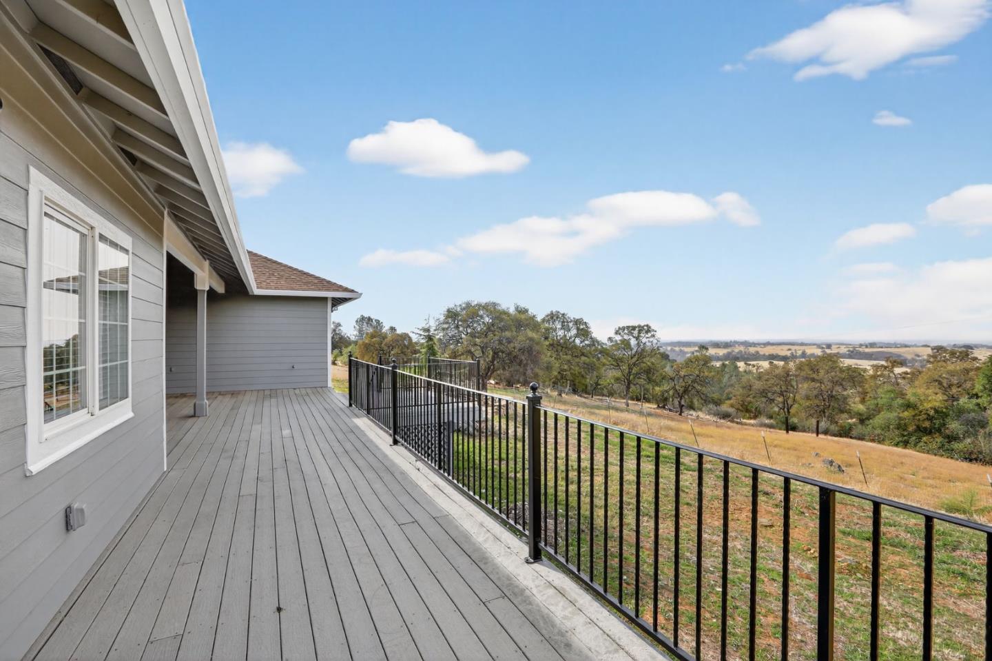 Detail Gallery Image 11 of 46 For 35 Blazeford Gulch, Oroville,  CA 95966 - 4 Beds | 2 Baths