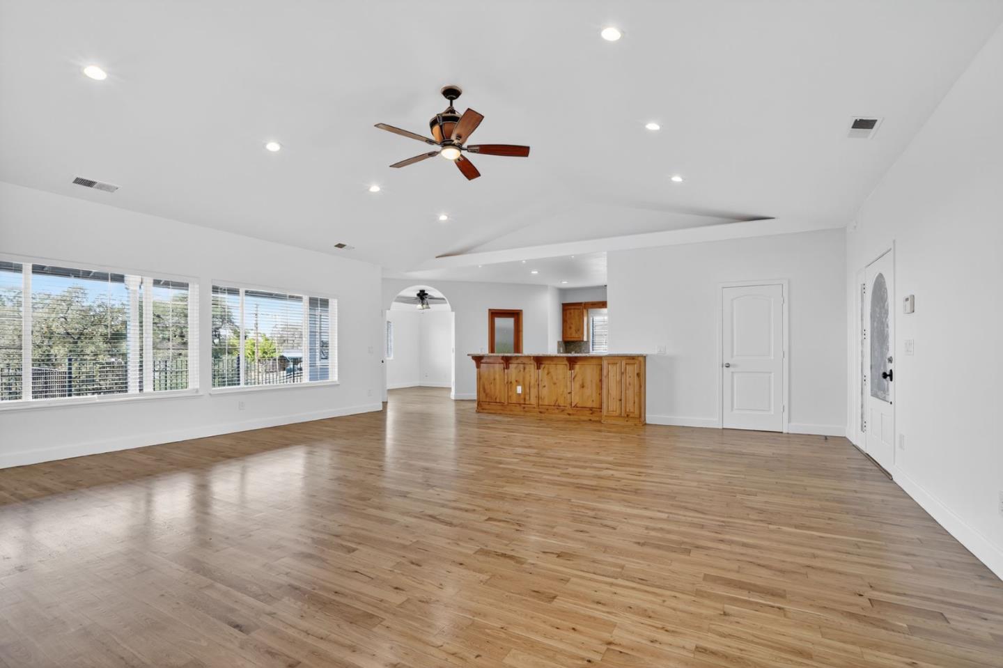 Detail Gallery Image 13 of 46 For 35 Blazeford Gulch, Oroville,  CA 95966 - 4 Beds | 2 Baths