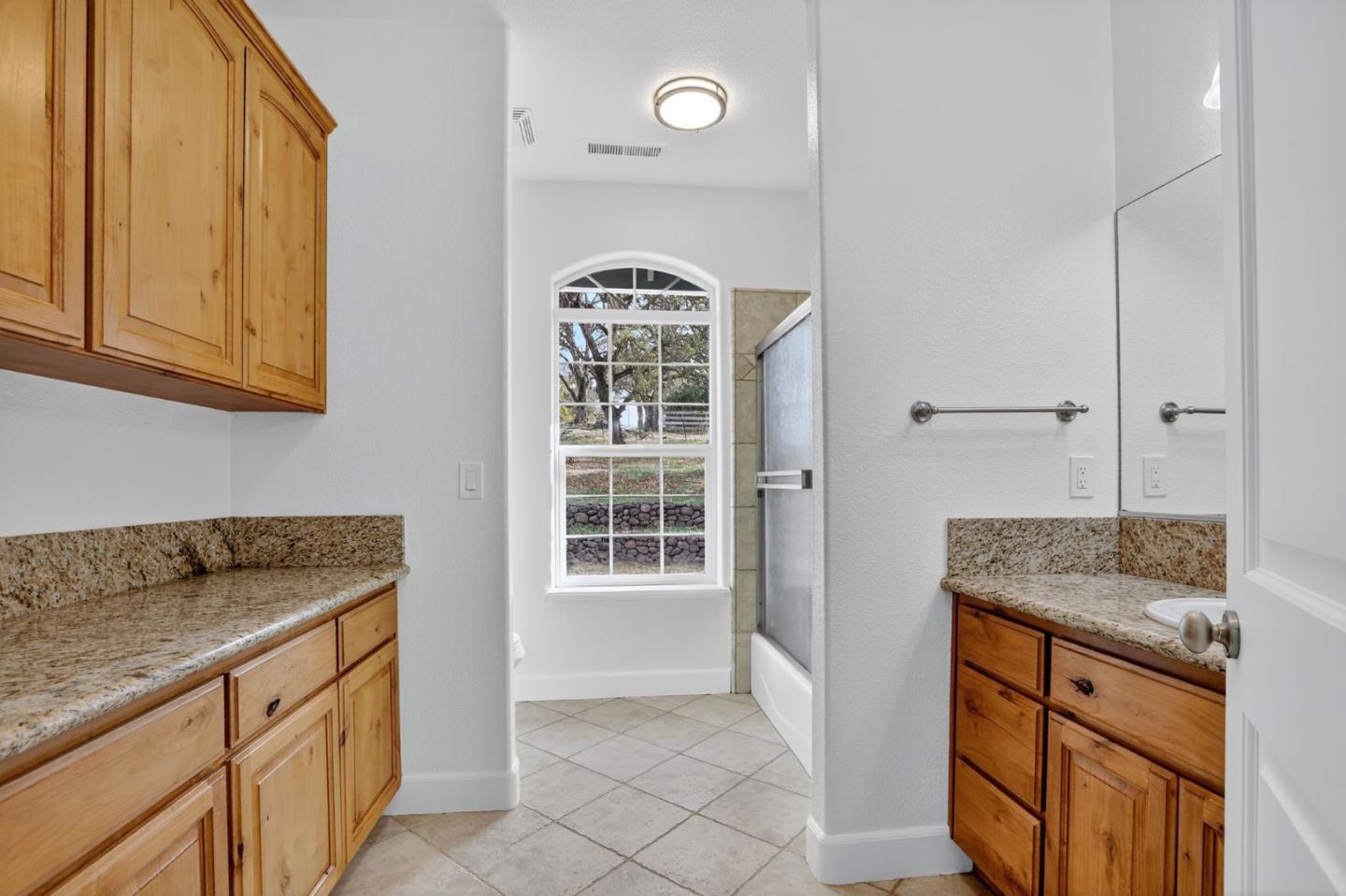 Detail Gallery Image 26 of 46 For 35 Blazeford Gulch, Oroville,  CA 95966 - 4 Beds | 2 Baths