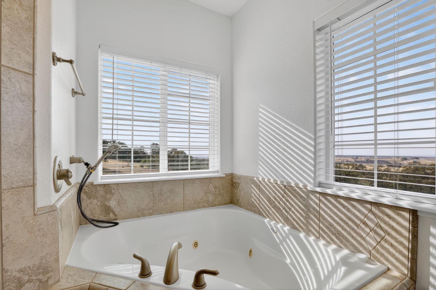 Detail Gallery Image 28 of 46 For 35 Blazeford Gulch, Oroville,  CA 95966 - 4 Beds | 2 Baths