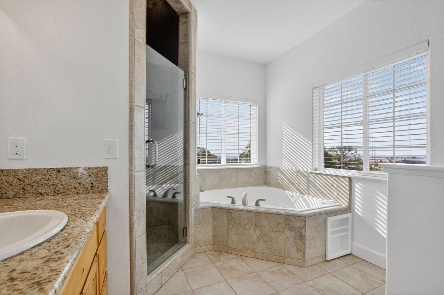 Detail Gallery Image 29 of 46 For 35 Blazeford Gulch, Oroville,  CA 95966 - 4 Beds | 2 Baths