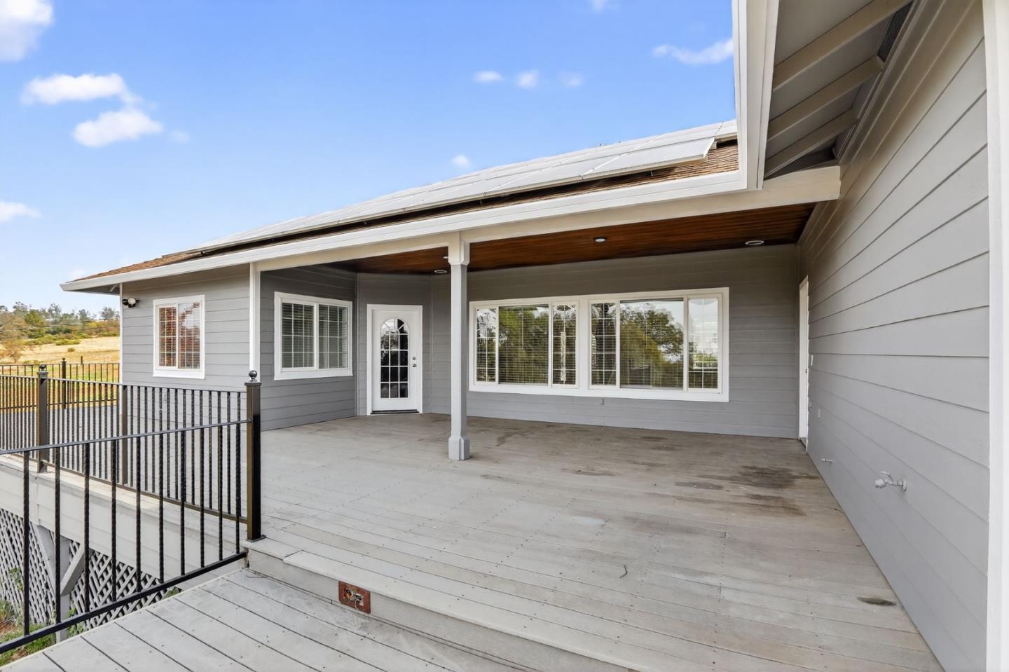 Detail Gallery Image 3 of 46 For 35 Blazeford Gulch, Oroville,  CA 95966 - 4 Beds | 2 Baths