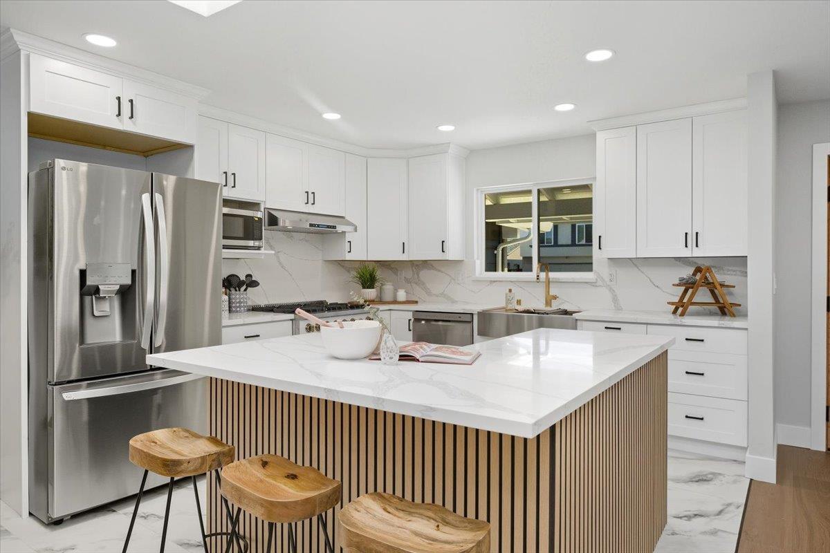 Detail Gallery Image 10 of 32 For 6015 Fernglen Dr, San Jose,  CA 95123 - 4 Beds | 2 Baths