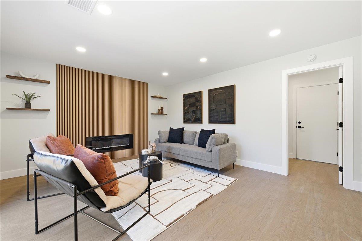 Detail Gallery Image 16 of 32 For 6015 Fernglen Dr, San Jose,  CA 95123 - 4 Beds | 2 Baths