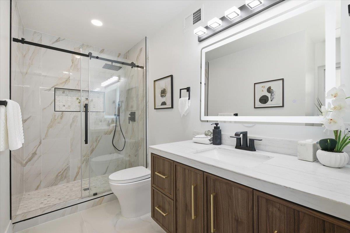 Detail Gallery Image 24 of 32 For 6015 Fernglen Dr, San Jose,  CA 95123 - 4 Beds | 2 Baths