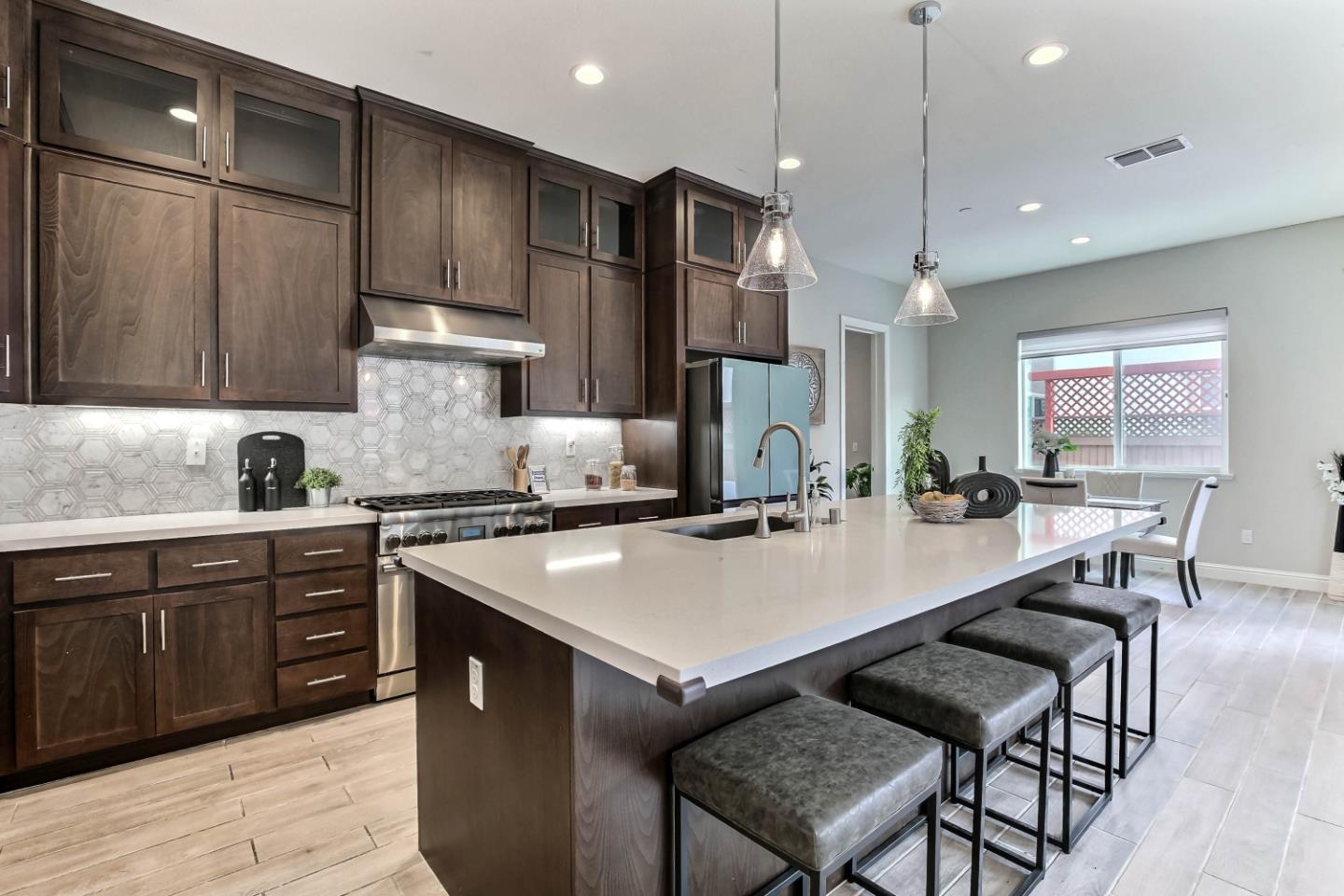 Detail Gallery Image 13 of 56 For 6736 Grasshopper Ave, Newark,  CA 94560 - 4 Beds | 4/1 Baths