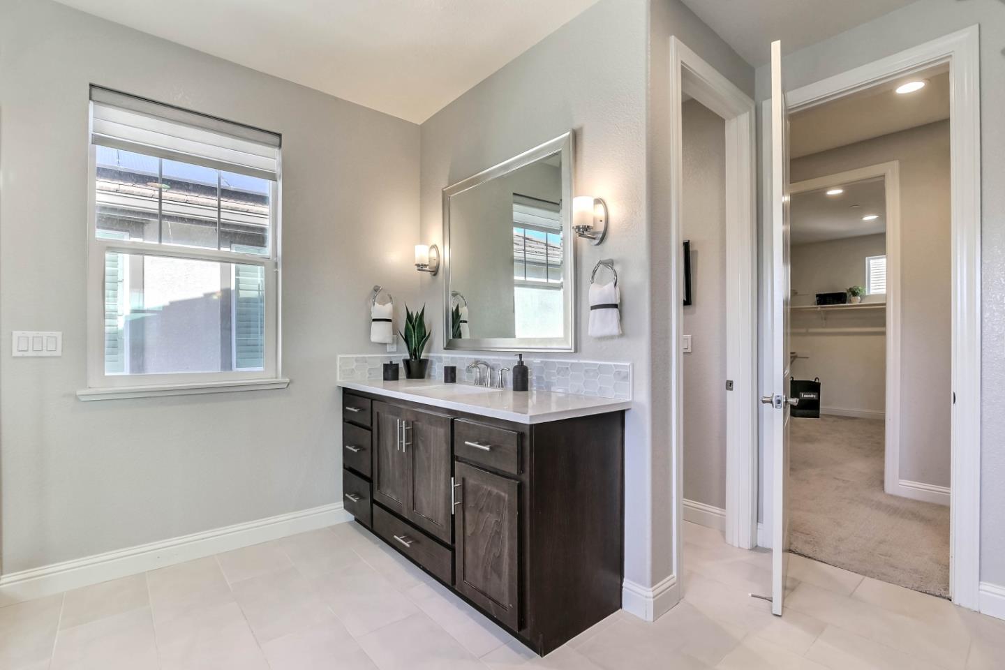 Detail Gallery Image 35 of 56 For 6736 Grasshopper Ave, Newark,  CA 94560 - 4 Beds | 4/1 Baths