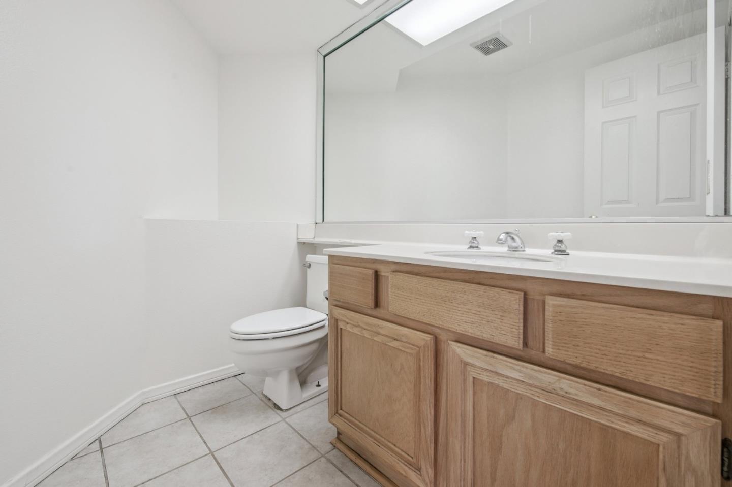 Detail Gallery Image 7 of 15 For 3283 Braemar Ln, Corona,  CA 92882 - 4 Beds | 2/1 Baths