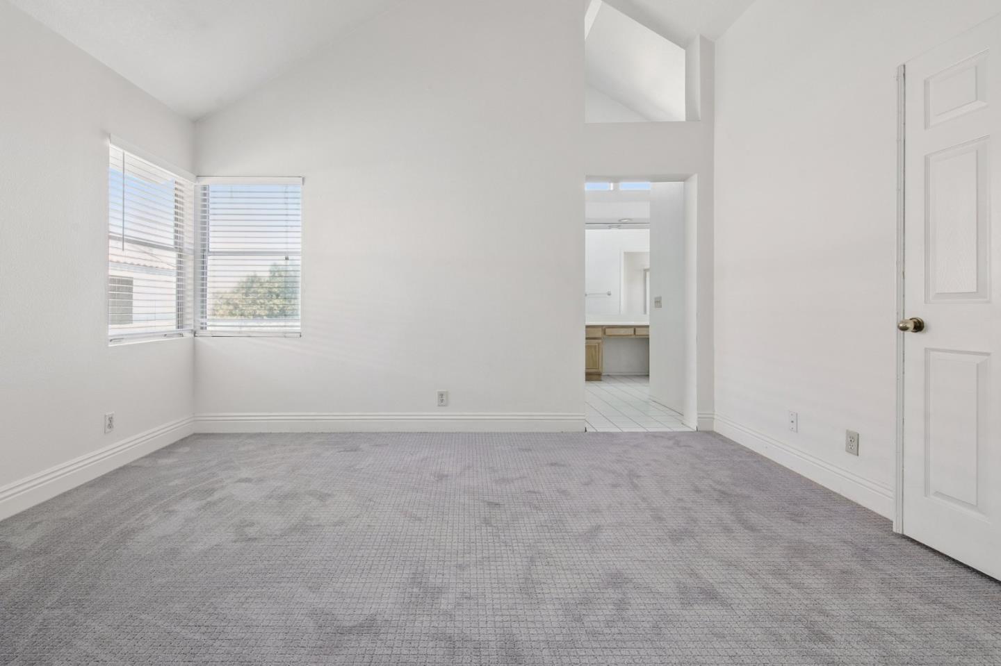 Detail Gallery Image 8 of 15 For 3283 Braemar Ln, Corona,  CA 92882 - 4 Beds | 2/1 Baths