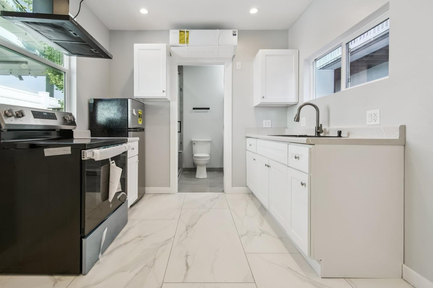 Detail Gallery Image 5 of 16 For 6134 Fair Ave #1 2,  North Hollywood,  CA 91606 - 1 Beds | 1 Baths