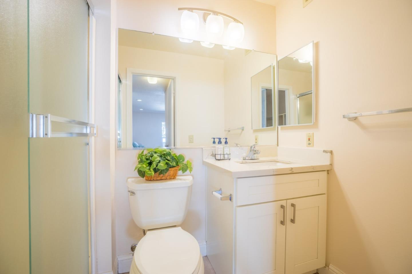 Detail Gallery Image 18 of 41 For 761 N Fair Oaks Ave #6,  Sunnyvale,  CA 94085 - 3 Beds | 2 Baths