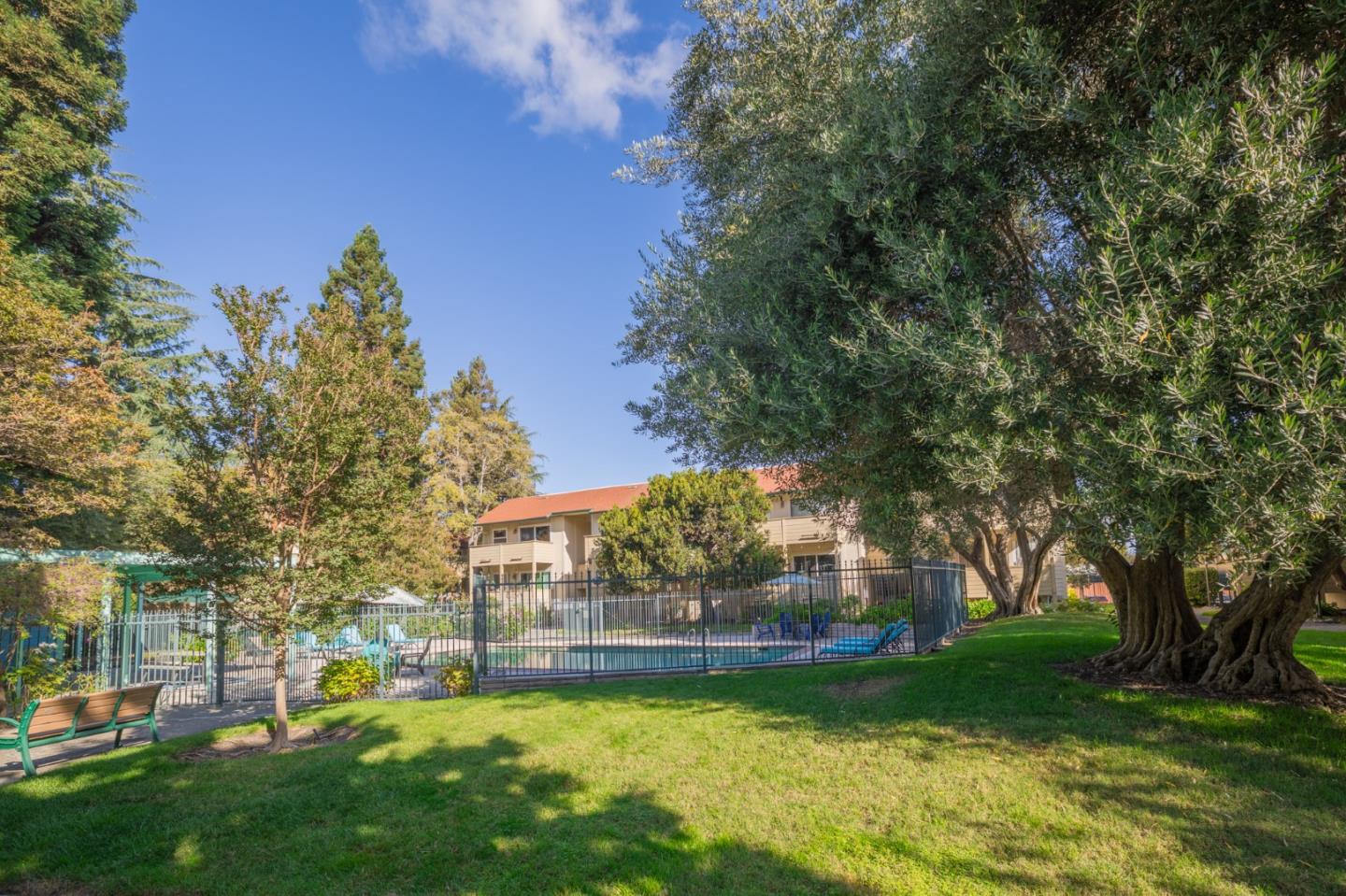 Detail Gallery Image 38 of 41 For 761 N Fair Oaks Ave #6,  Sunnyvale,  CA 94085 - 3 Beds | 2 Baths