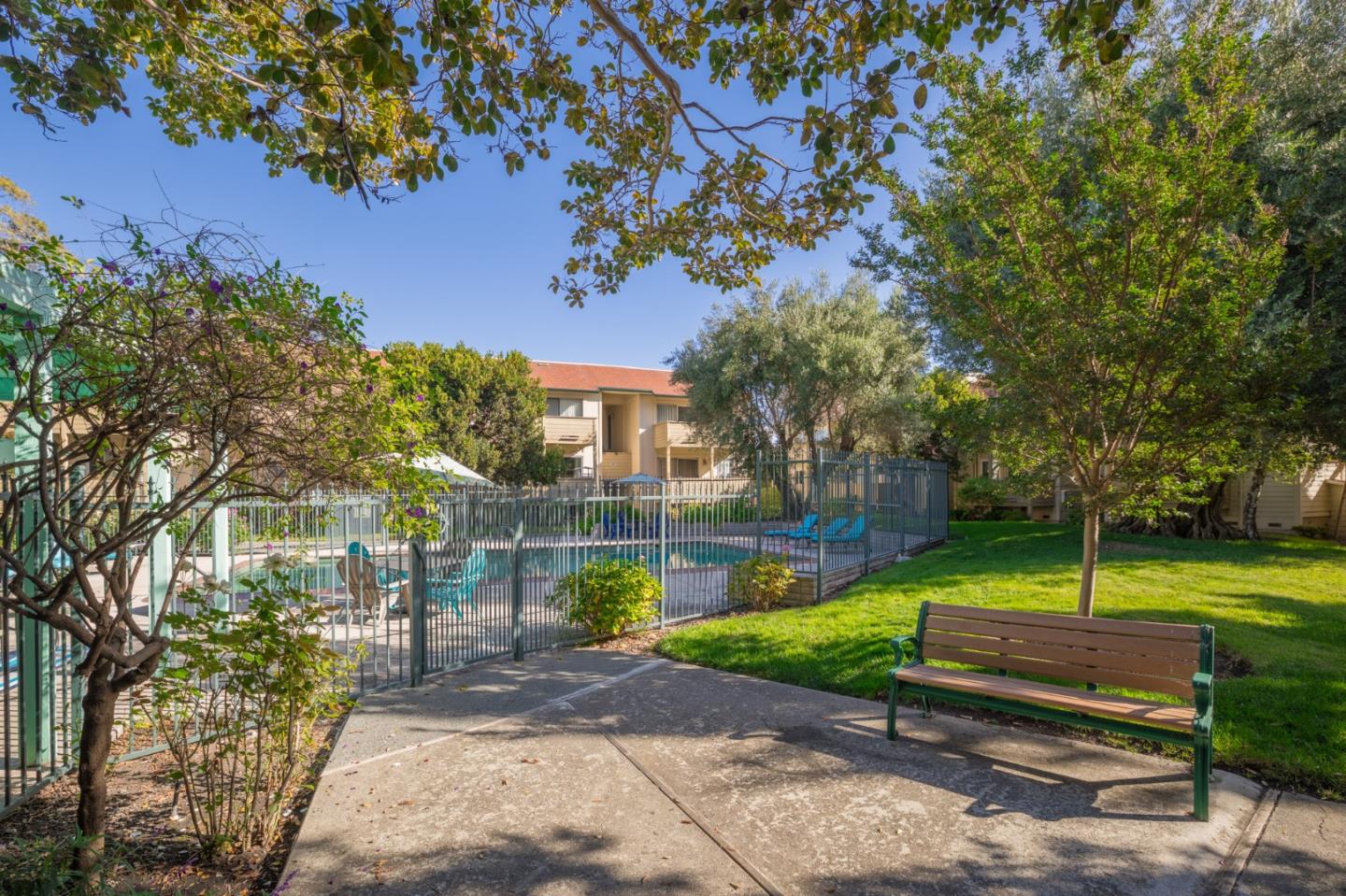 Detail Gallery Image 39 of 41 For 761 N Fair Oaks Ave #6,  Sunnyvale,  CA 94085 - 3 Beds | 2 Baths