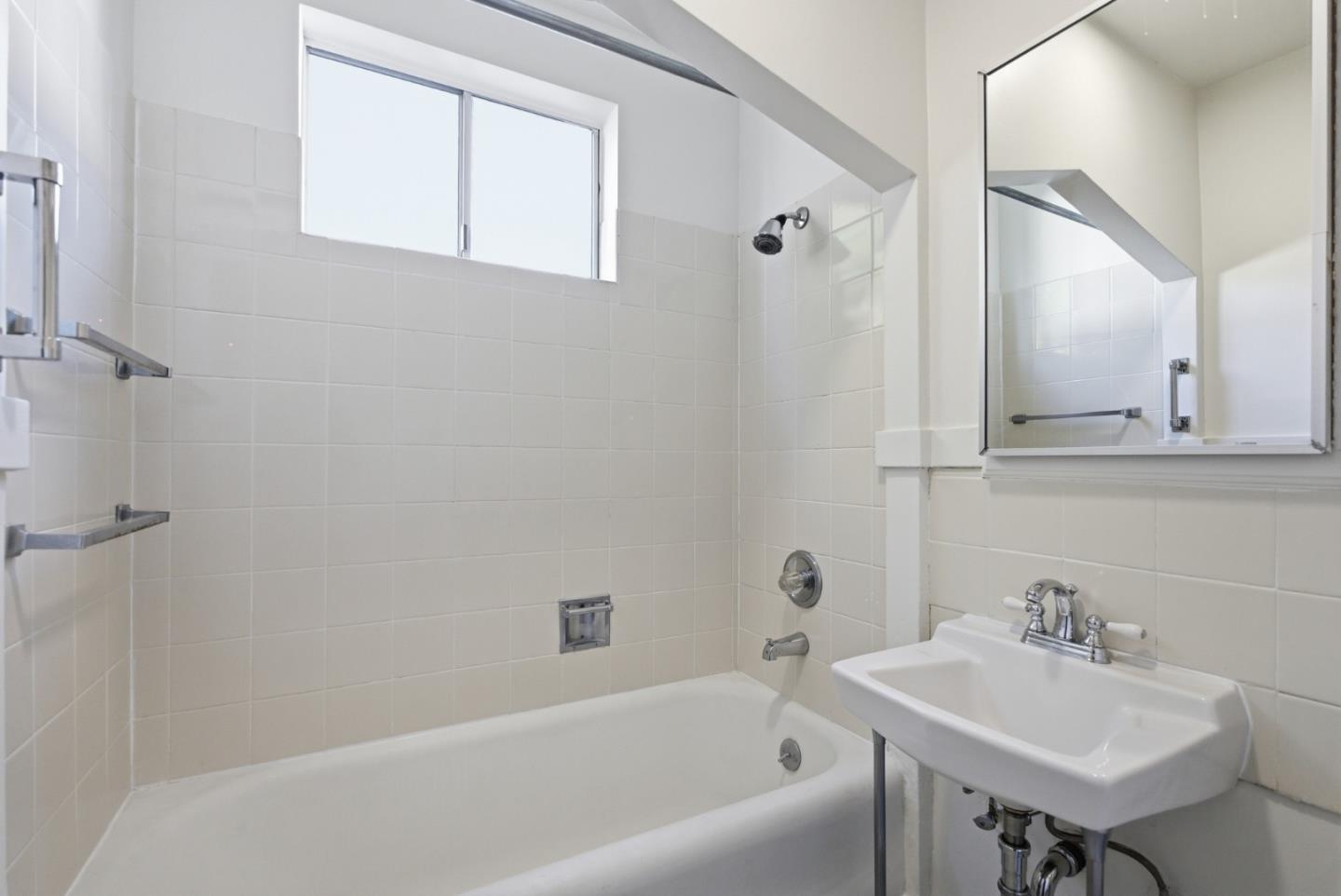 Detail Gallery Image 14 of 29 For 566 Addison Ave, Palo Alto,  CA 94301 - 3 Beds | 2 Baths