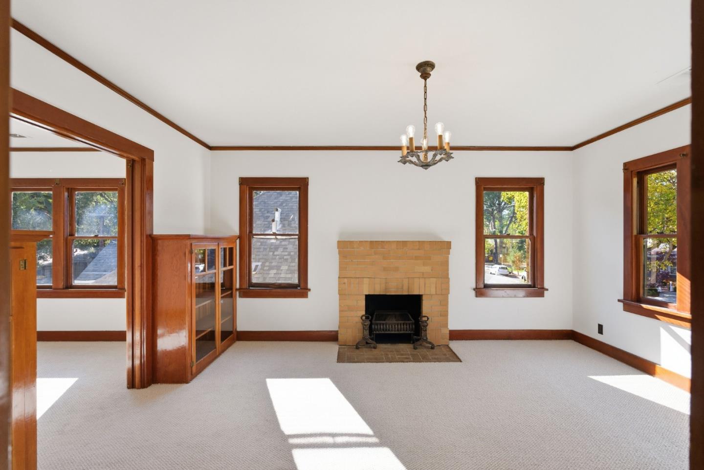 Detail Gallery Image 16 of 29 For 566 Addison Ave, Palo Alto,  CA 94301 - 3 Beds | 2 Baths