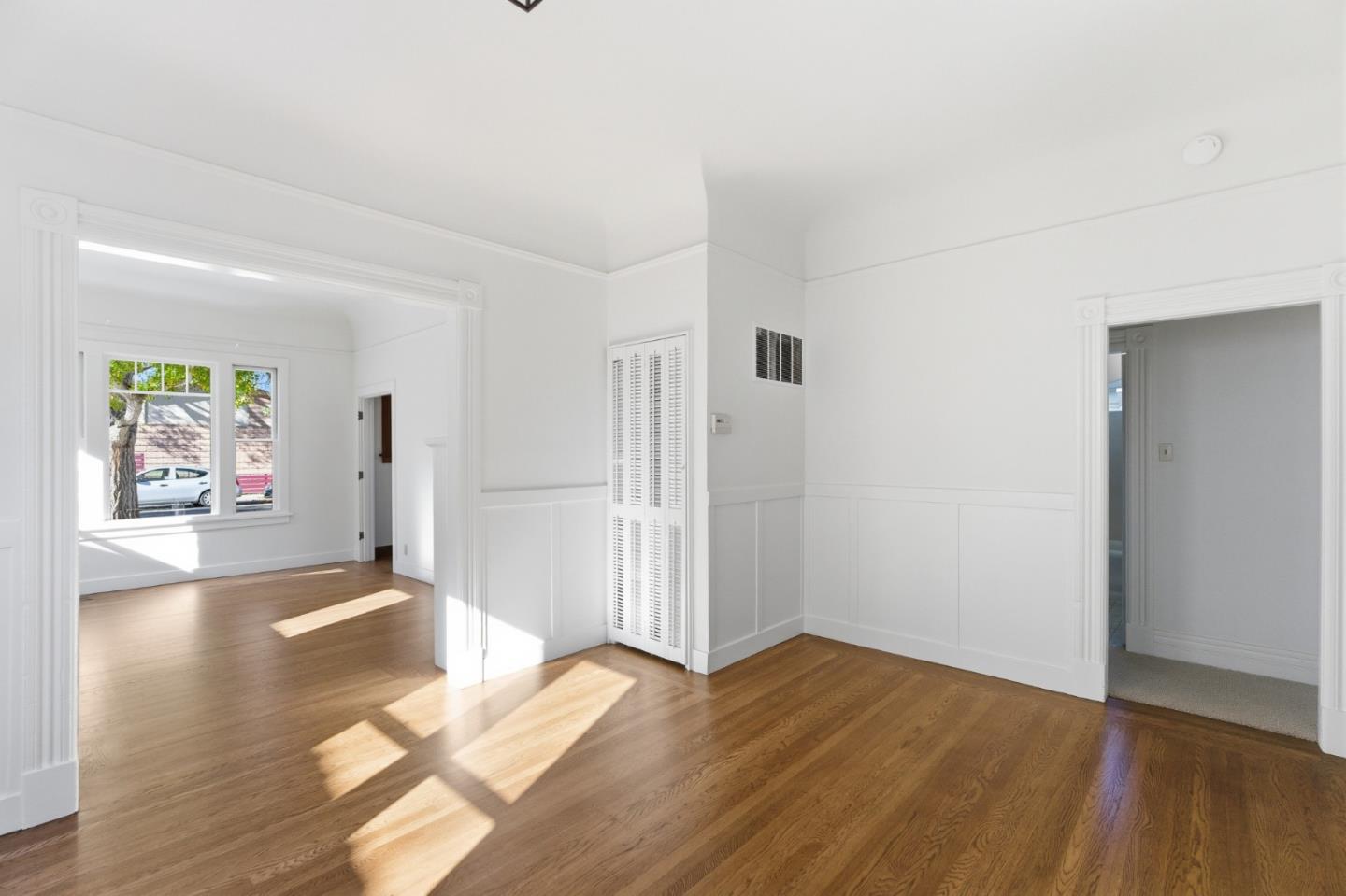 Detail Gallery Image 6 of 29 For 566 Addison Ave, Palo Alto,  CA 94301 - 3 Beds | 2 Baths