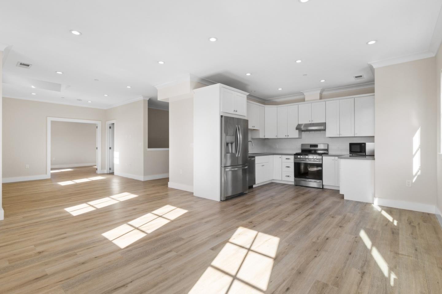 Detail Gallery Image 21 of 34 For 193 Carmel Avenue, Pacifica,  CA 94044 - 3 Beds | 1 Baths