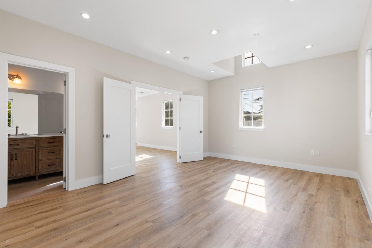 Detail Gallery Image 30 of 34 For 193 Carmel Avenue, Pacifica,  CA 94044 - 3 Beds | 1 Baths