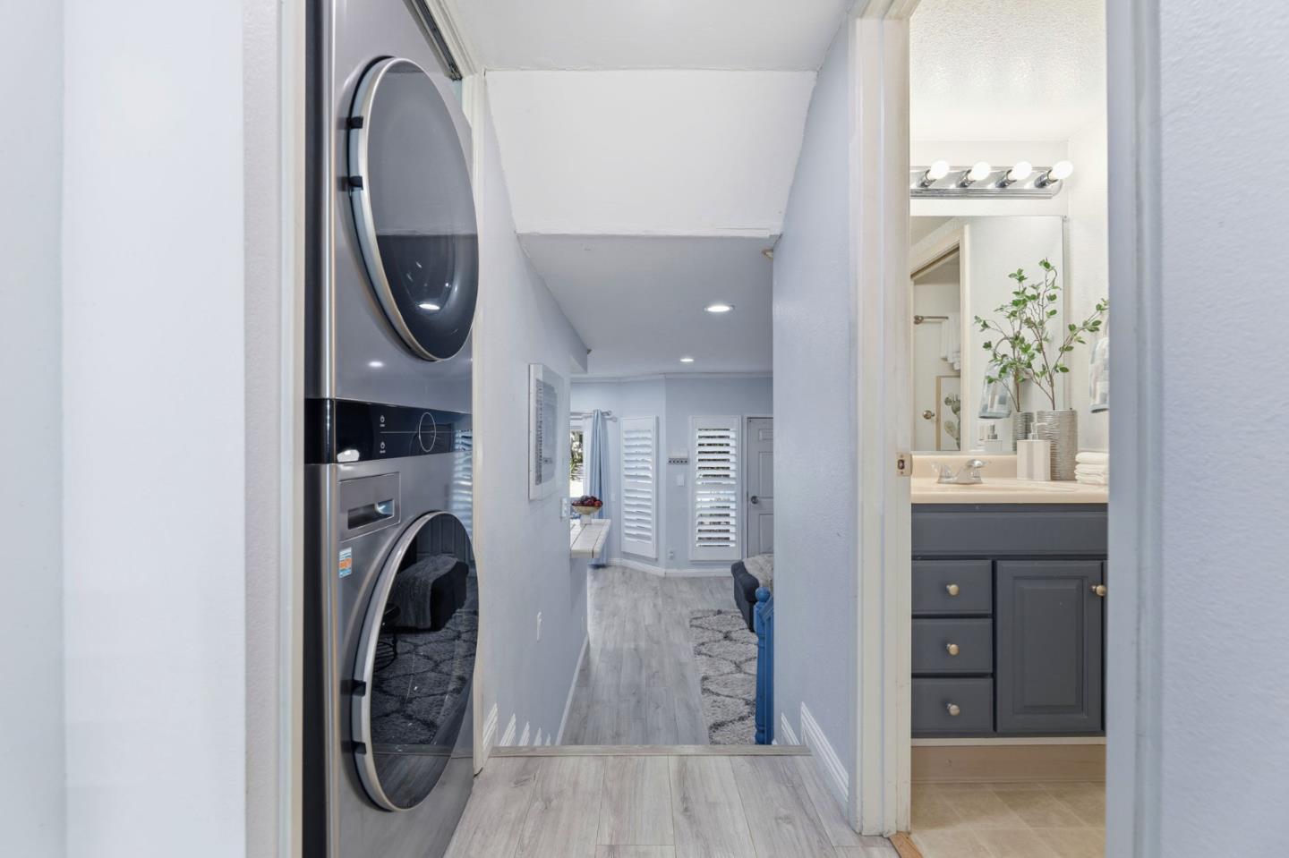 Detail Gallery Image 22 of 35 For 297 Kenbrook Cir, San Jose,  CA 95111 - 2 Beds | 1 Baths