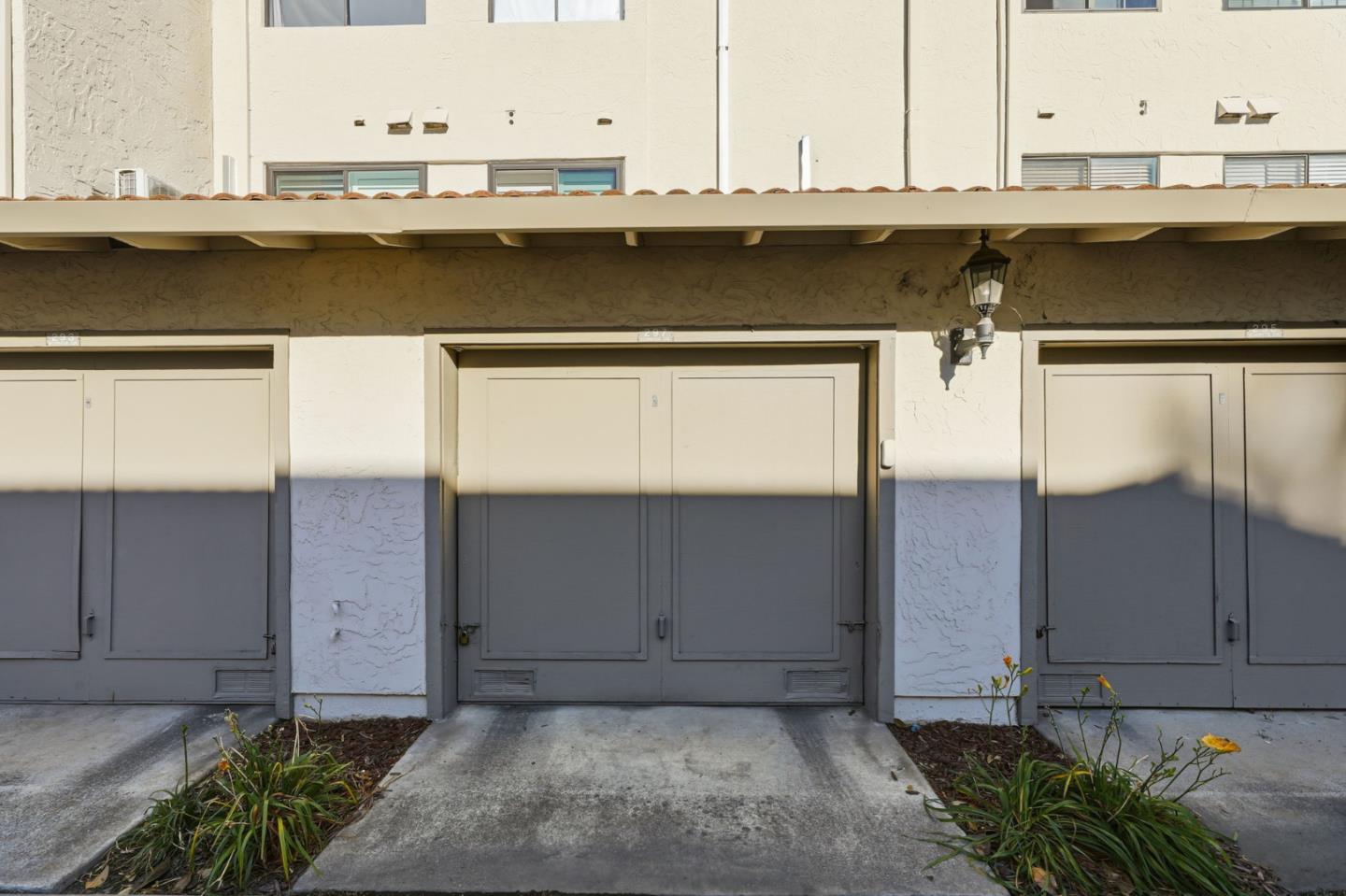 Detail Gallery Image 28 of 35 For 297 Kenbrook Cir, San Jose,  CA 95111 - 2 Beds | 1 Baths