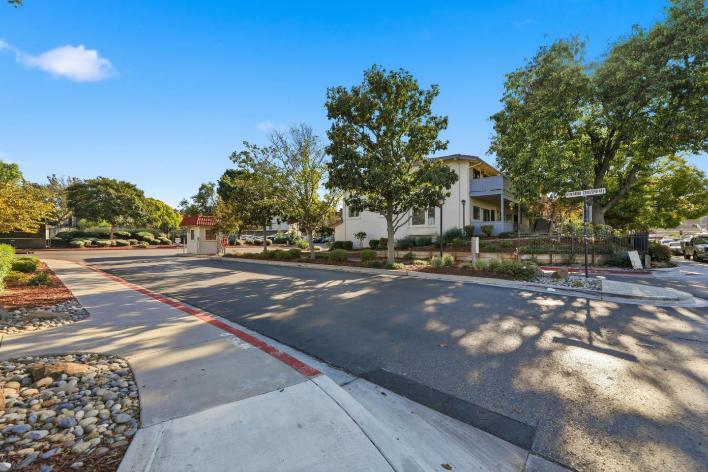 Detail Gallery Image 34 of 35 For 297 Kenbrook Cir, San Jose,  CA 95111 - 2 Beds | 1 Baths