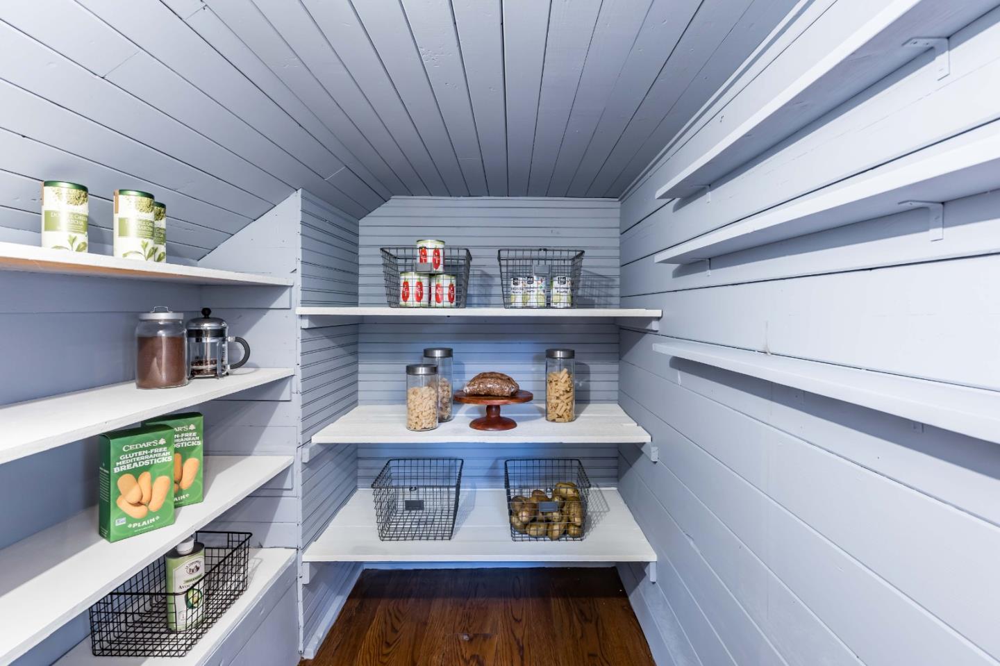 Detail Gallery Image 13 of 37 For 765 University Ave, Palo Alto,  CA 94301 - 4 Beds | 3/1 Baths