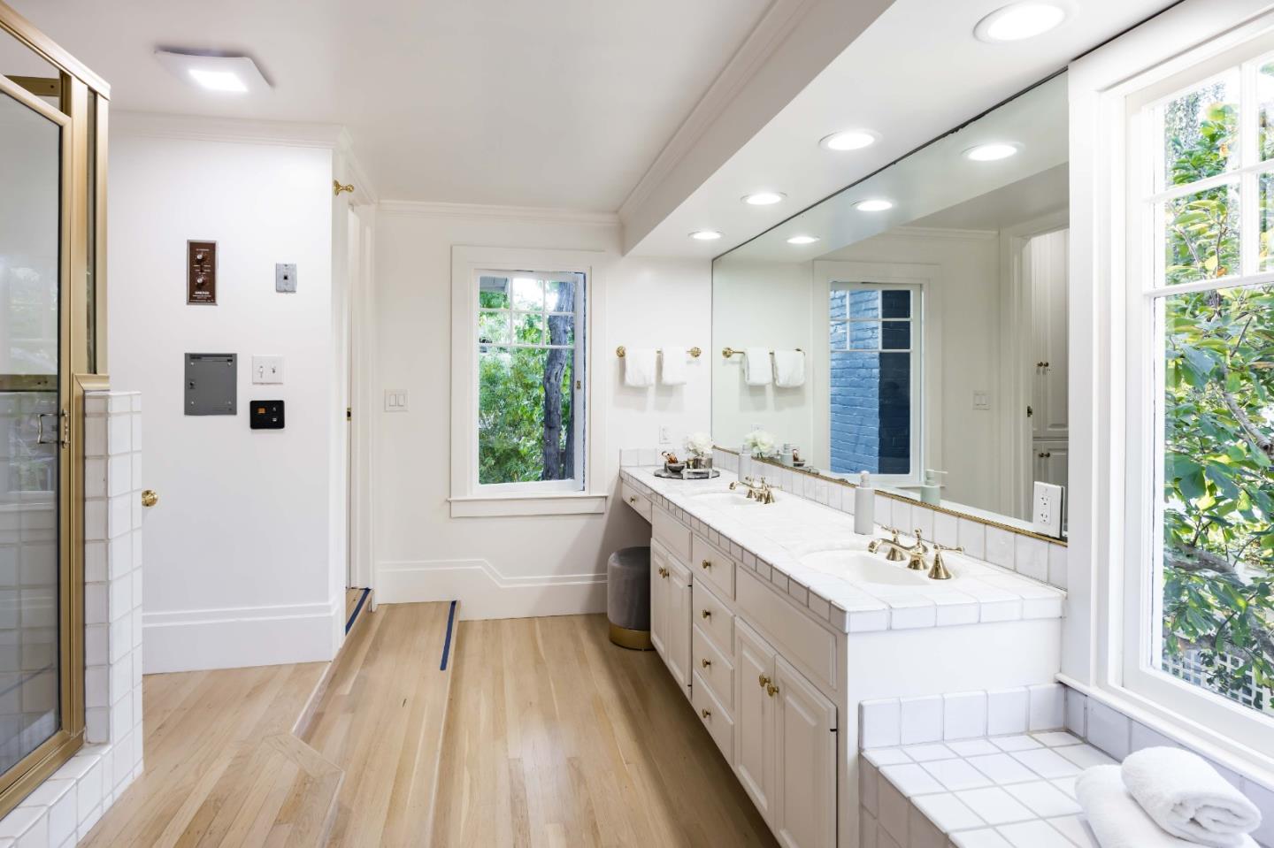 Detail Gallery Image 20 of 37 For 765 University Ave, Palo Alto,  CA 94301 - 4 Beds | 3/1 Baths